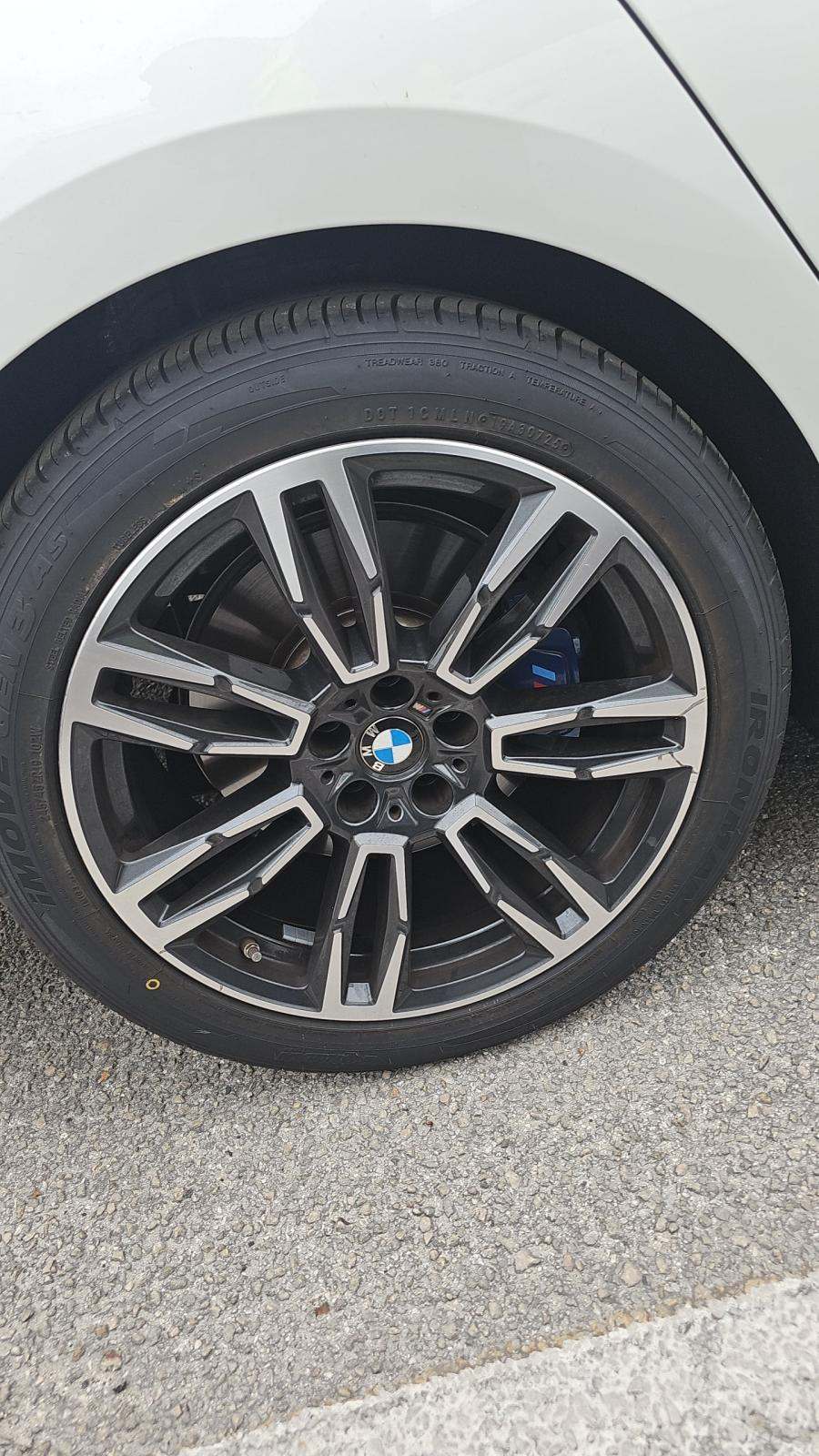 2026 BMW 5 Series 540i xDrive AWD