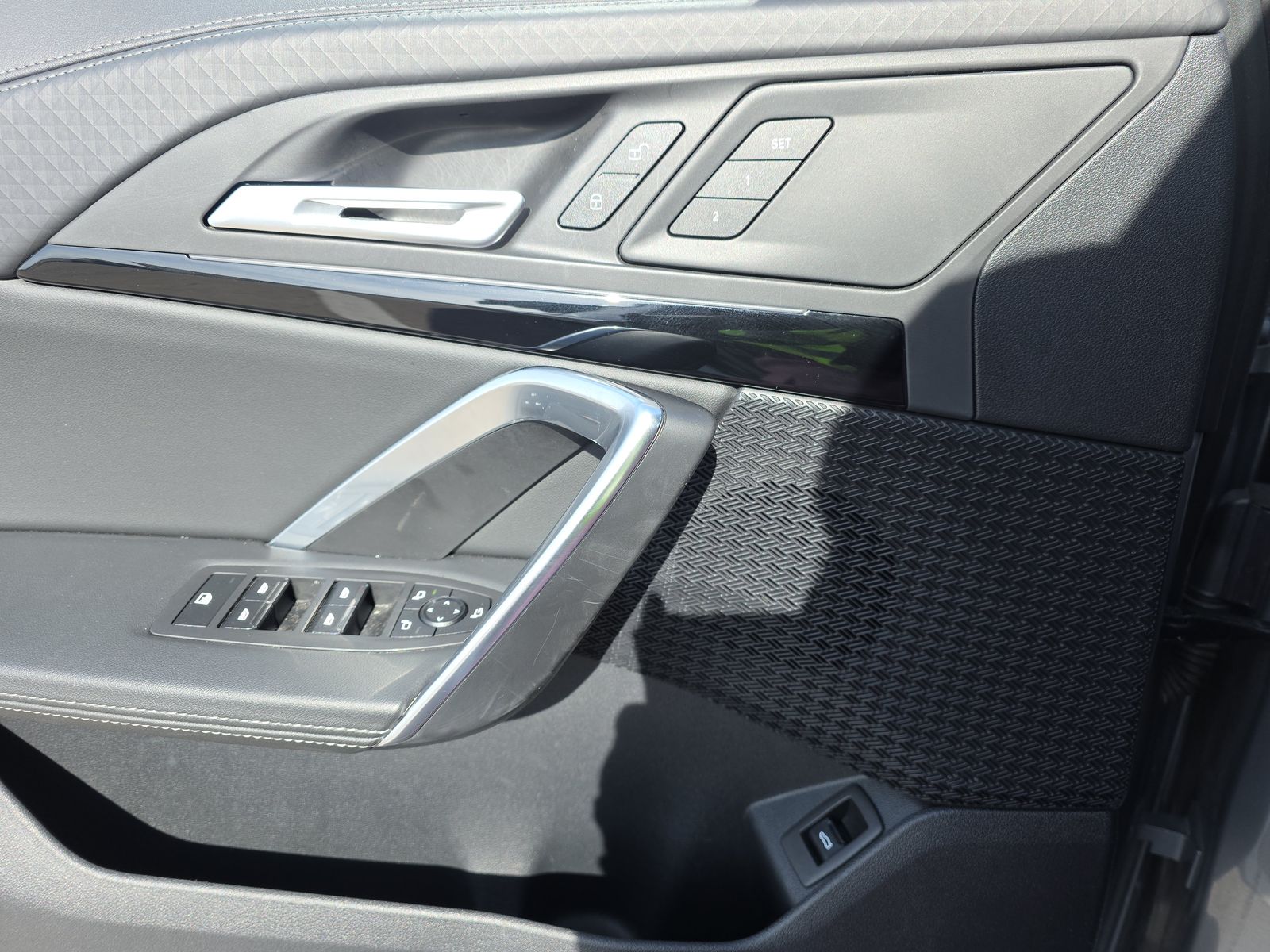 2025 BMW X2 xDrive28i AWD