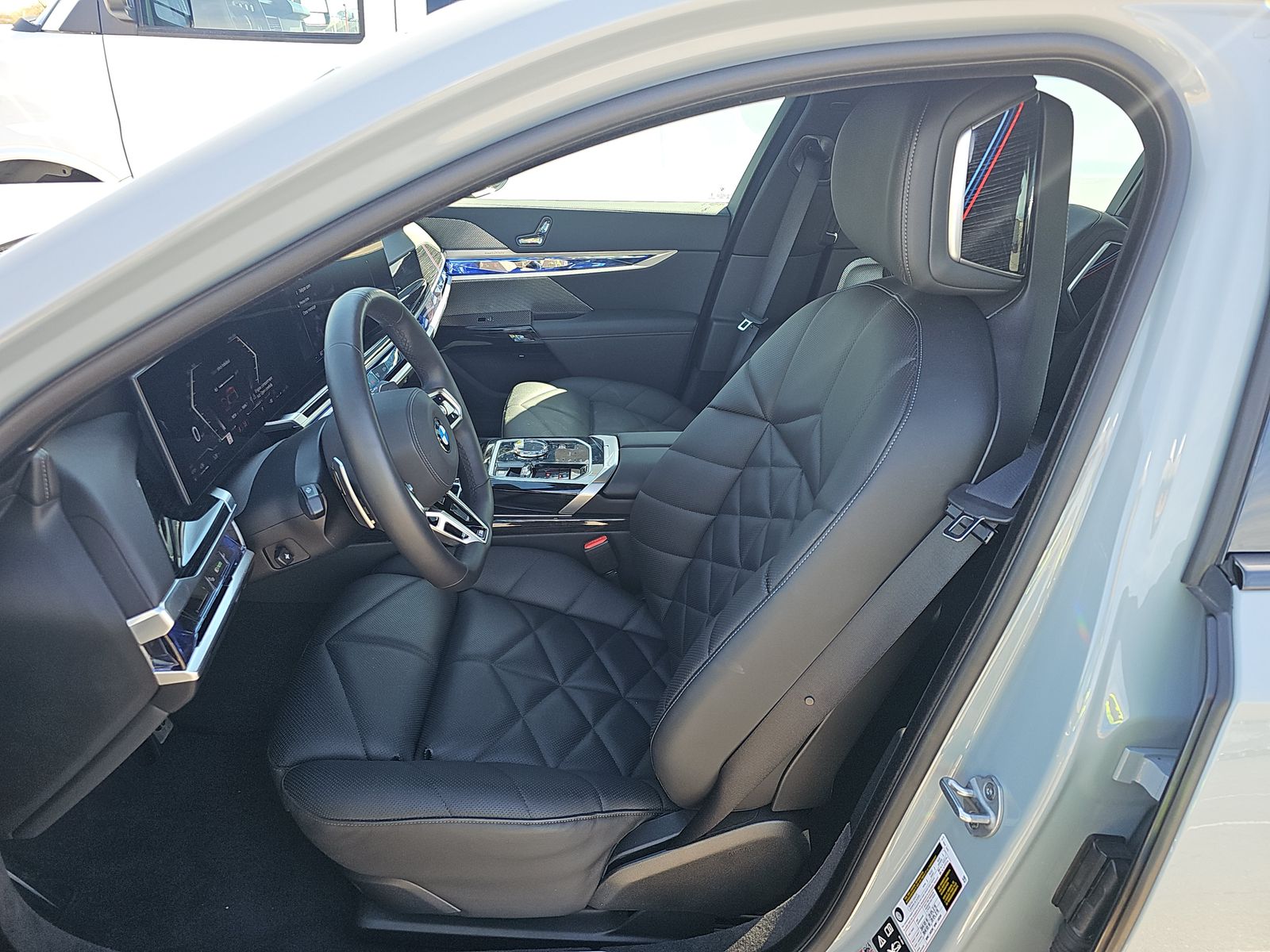 2025 BMW 7 Series 740i xDrive AWD