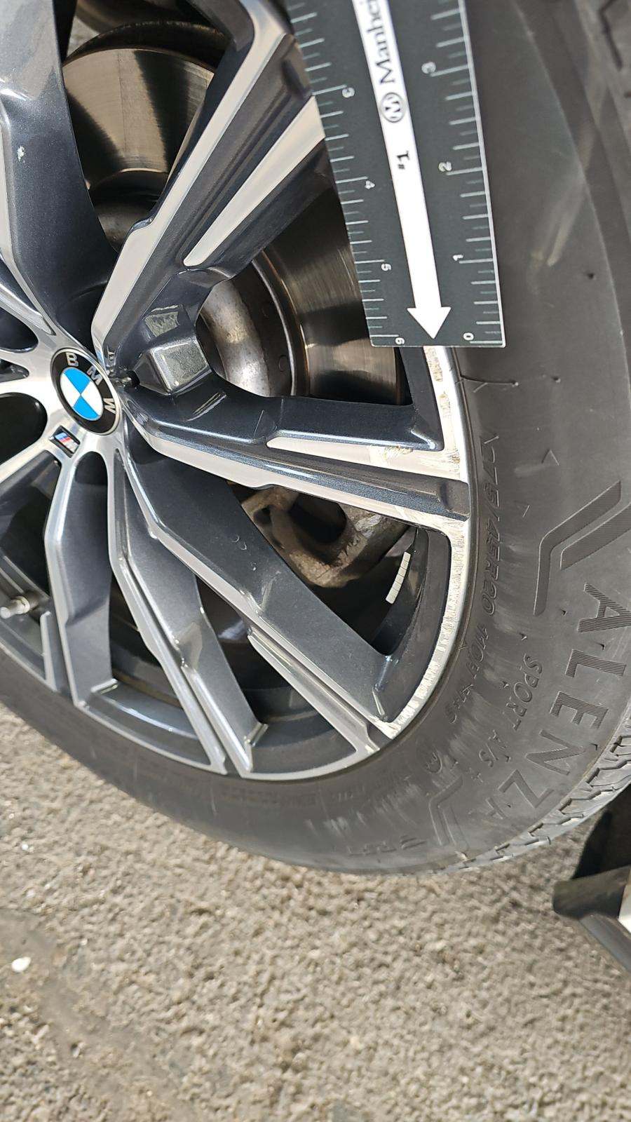 2026 BMW X6 xDrive40i AWD