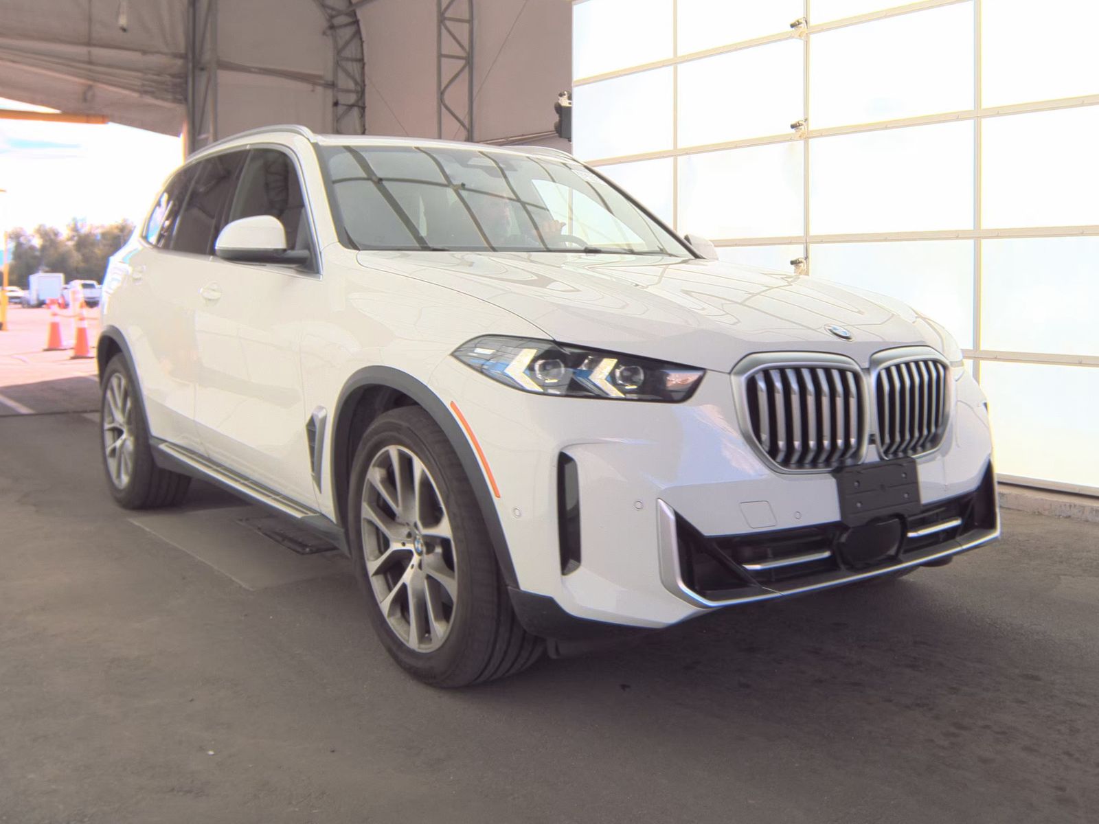 2025 BMW X5 xDrive40i AWD