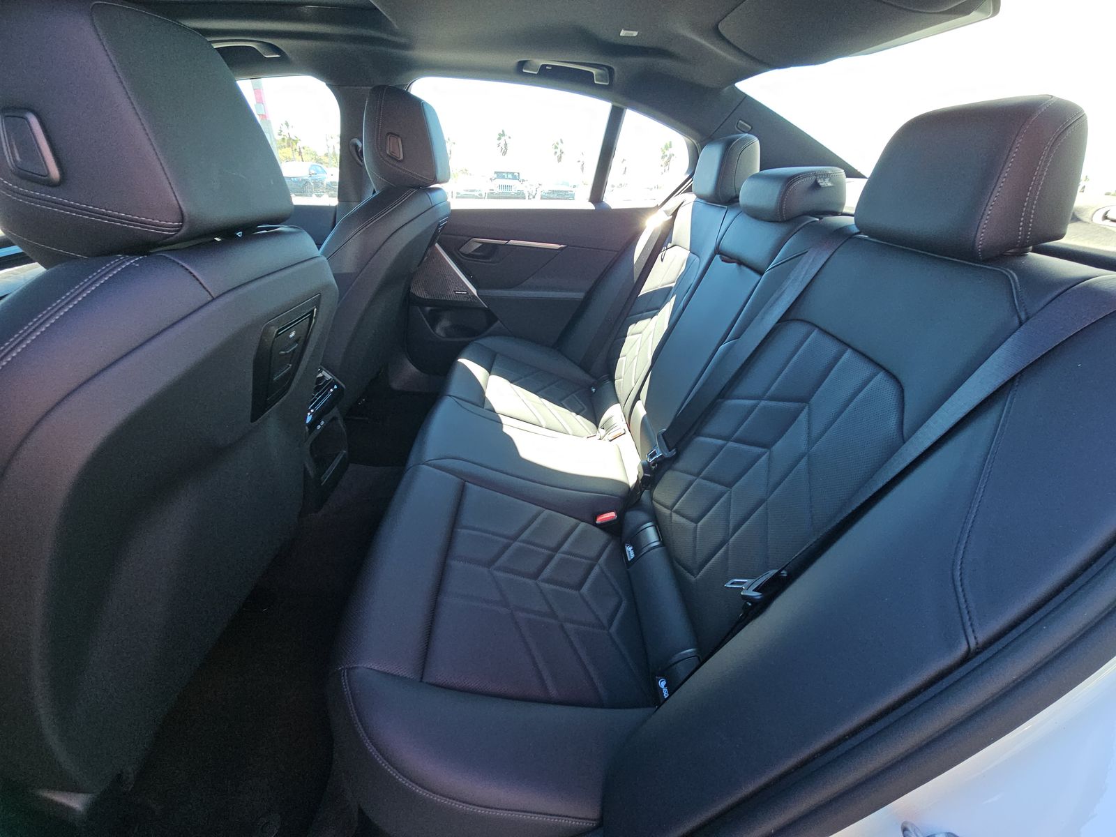 2025 BMW 5 Series 530i RWD