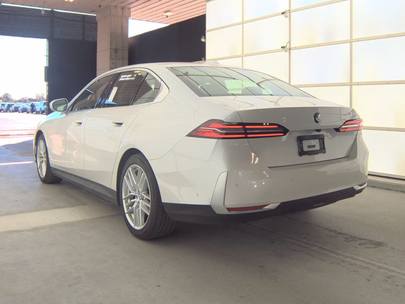 2025 BMW 5 Series 530i RWD