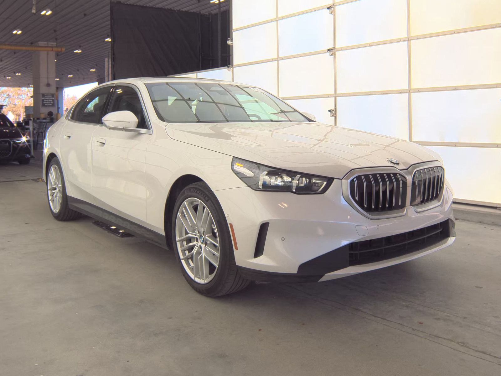 2025 BMW 5 Series 530i RWD