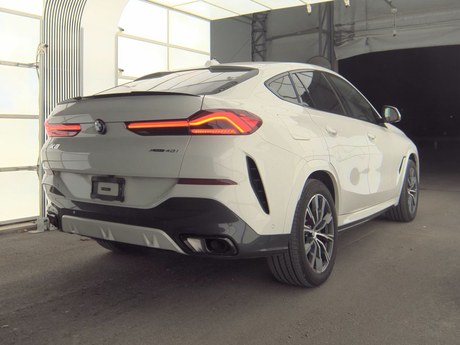 2026 BMW X6 xDrive40i AWD