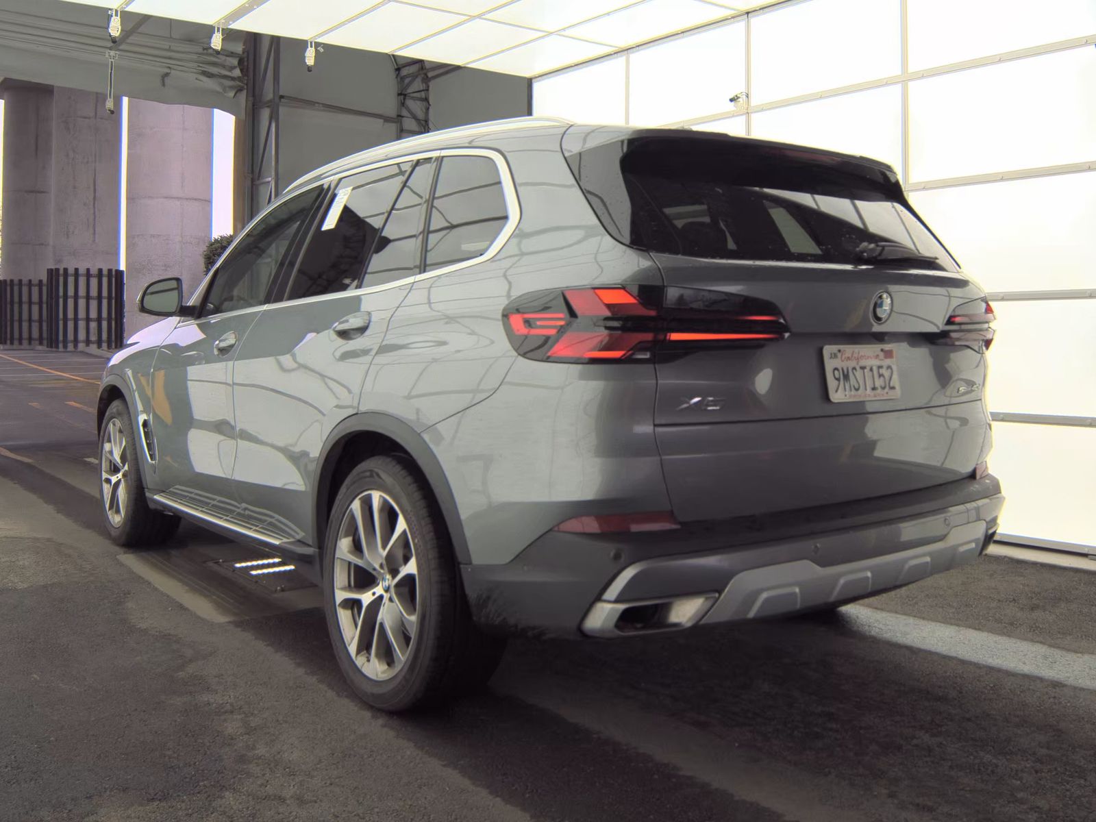 2025 BMW X5 sDrive40i RWD