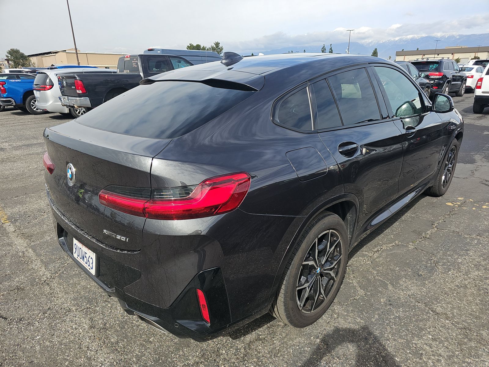 2025 BMW X4 xDrive30i AWD