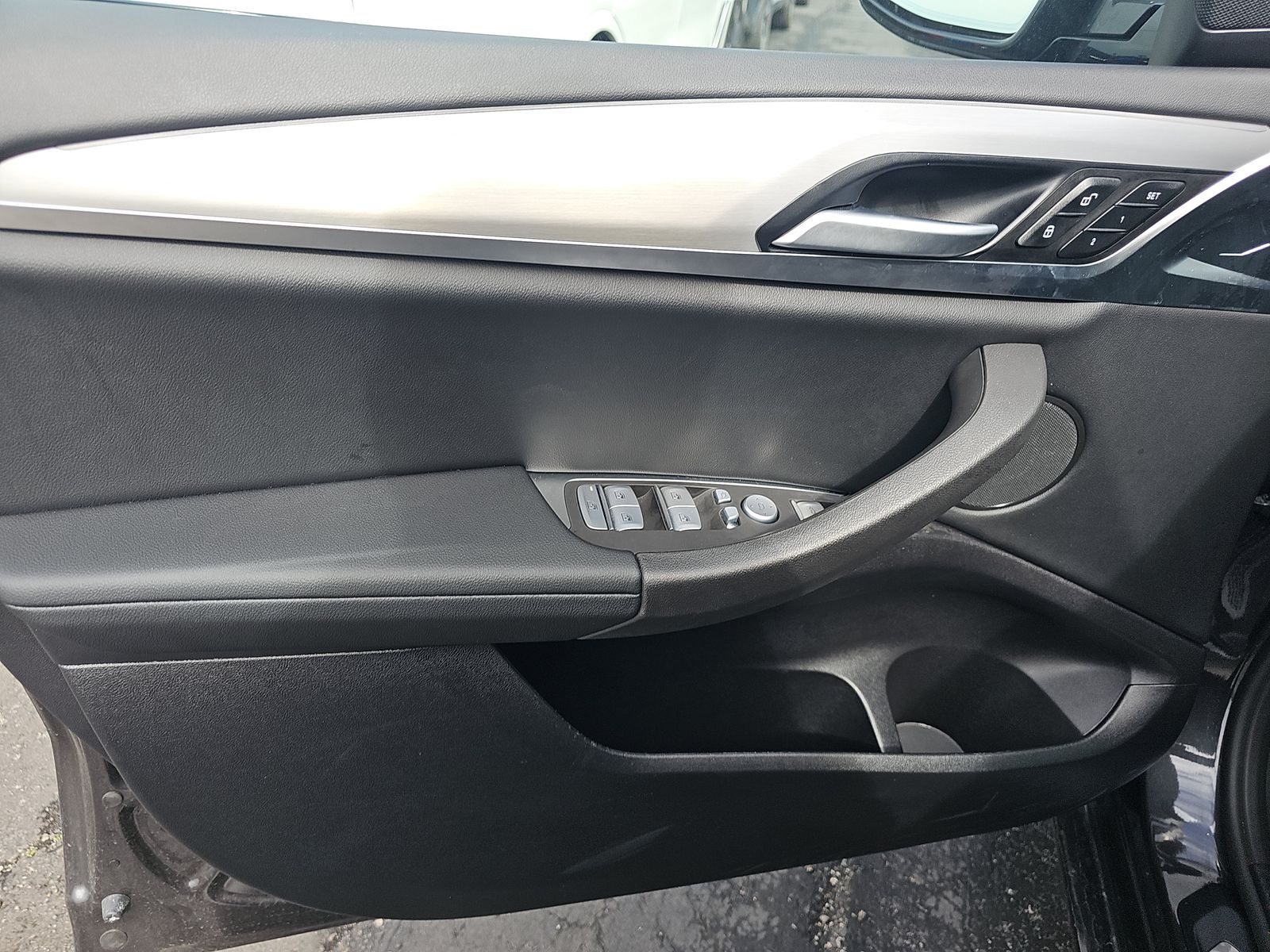 2025 BMW X4 xDrive30i AWD