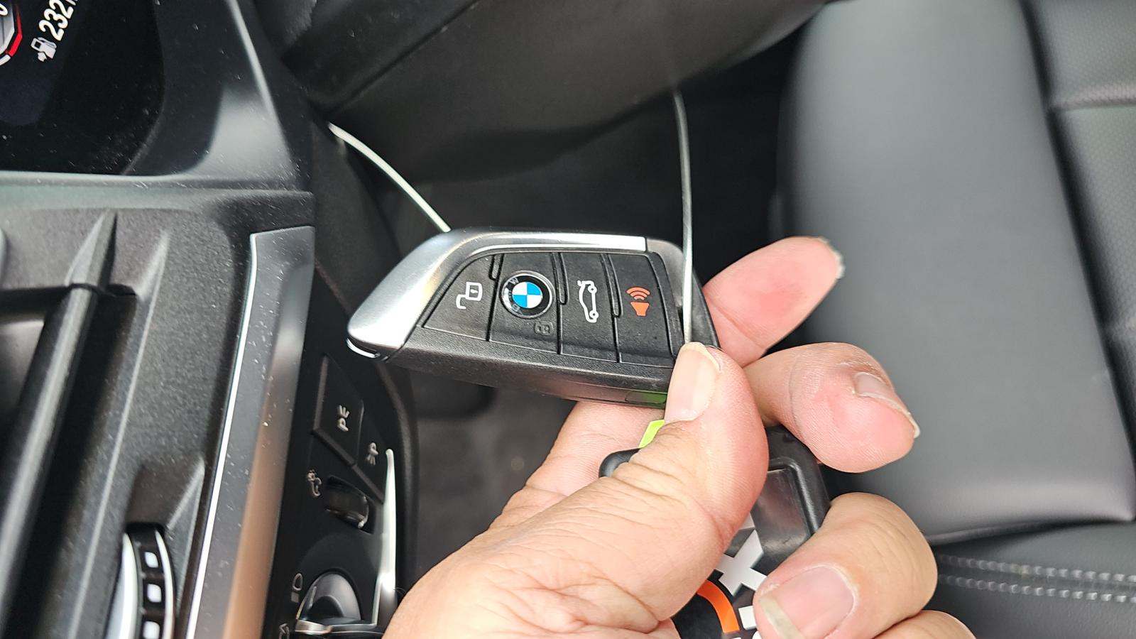 2025 BMW X4 xDrive30i AWD