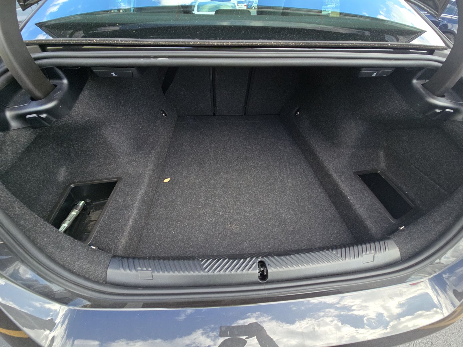 2025 BMW 5 Series 530i xDrive AWD