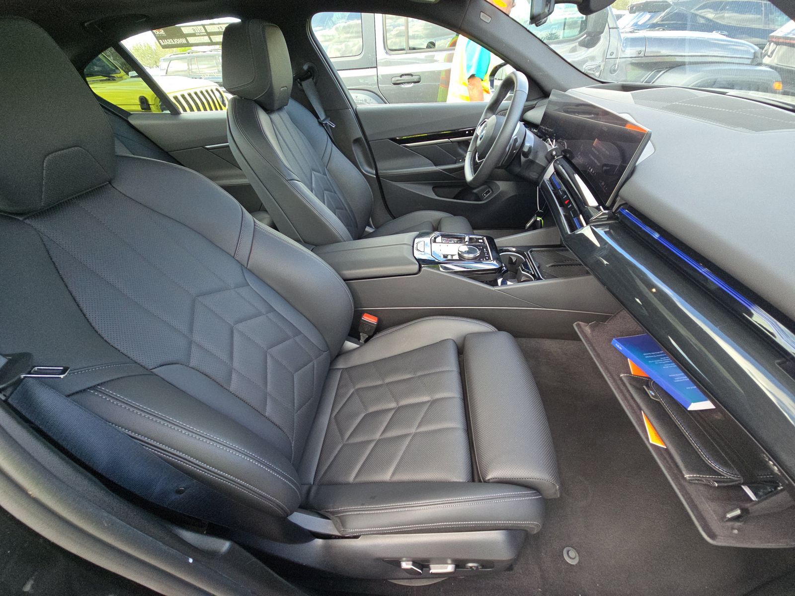 2025 BMW 5 Series 530i xDrive AWD