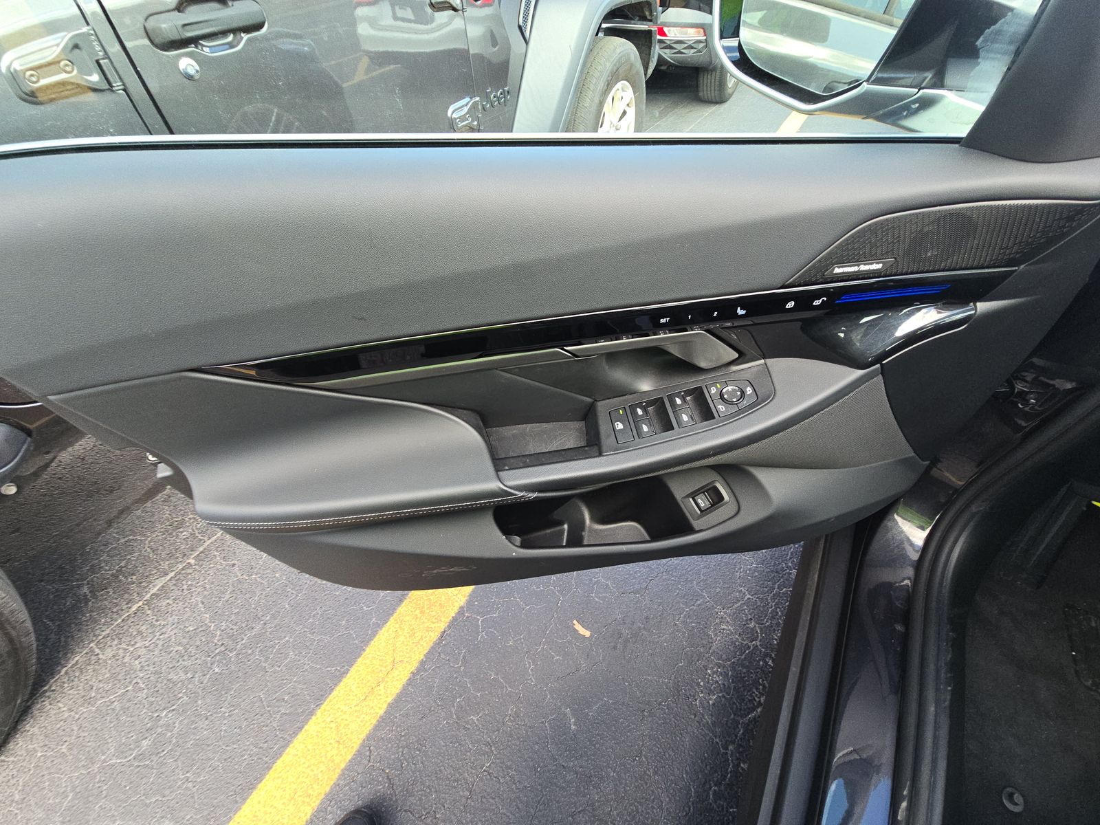 2025 BMW 5 Series 530i xDrive AWD