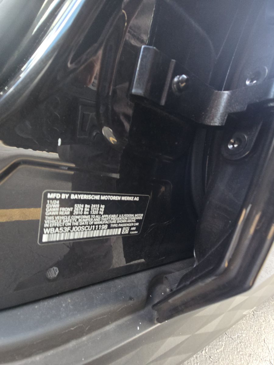 2025 BMW 5 Series 530i xDrive AWD