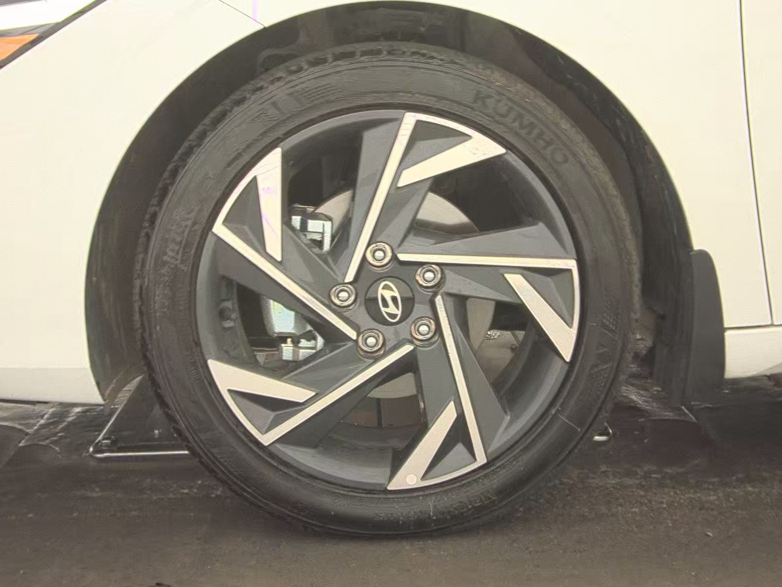 HYUNDAI SEL SPORT - 10