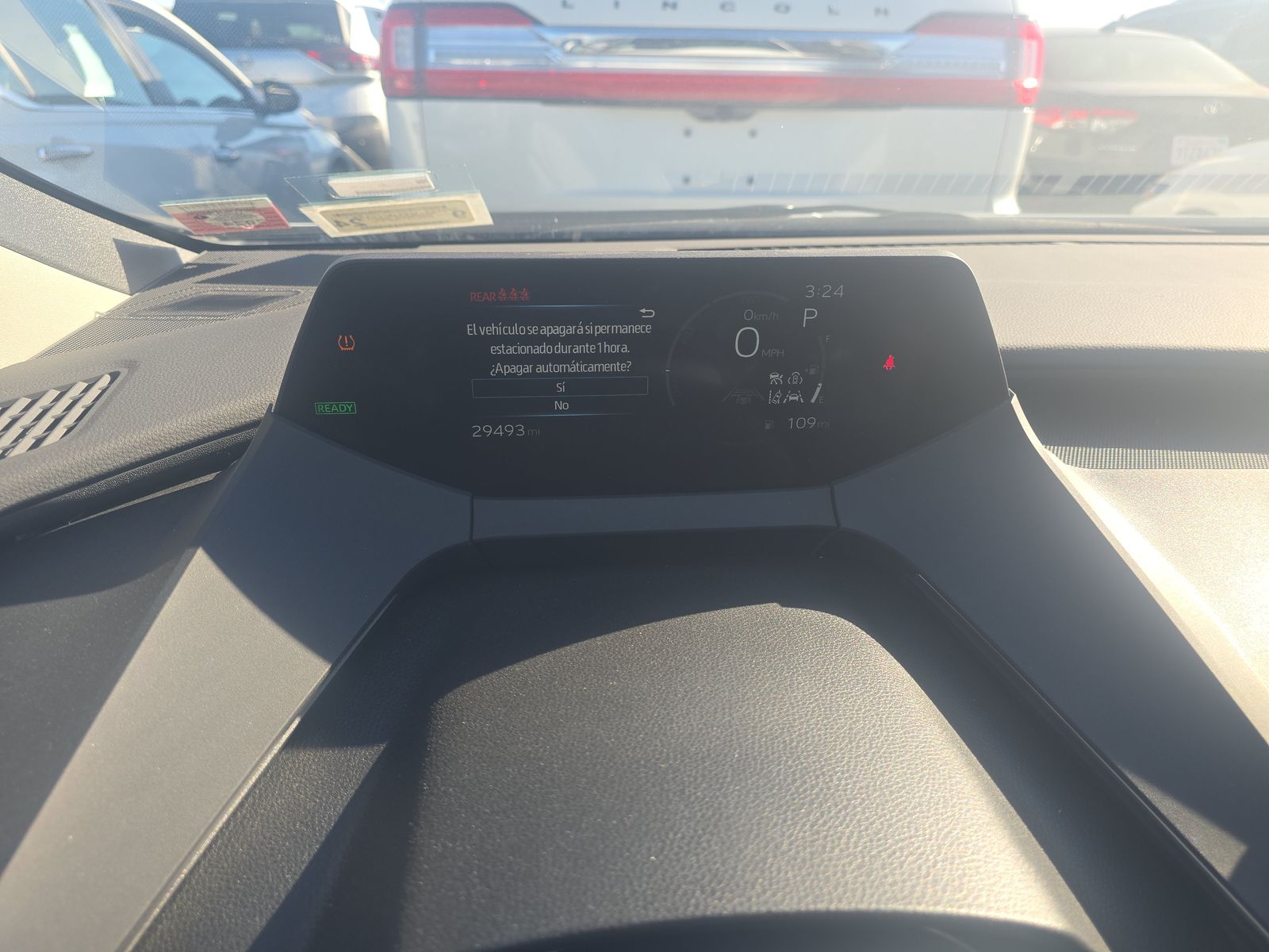 Toyota Prius LE снимка Toyota Prius LE