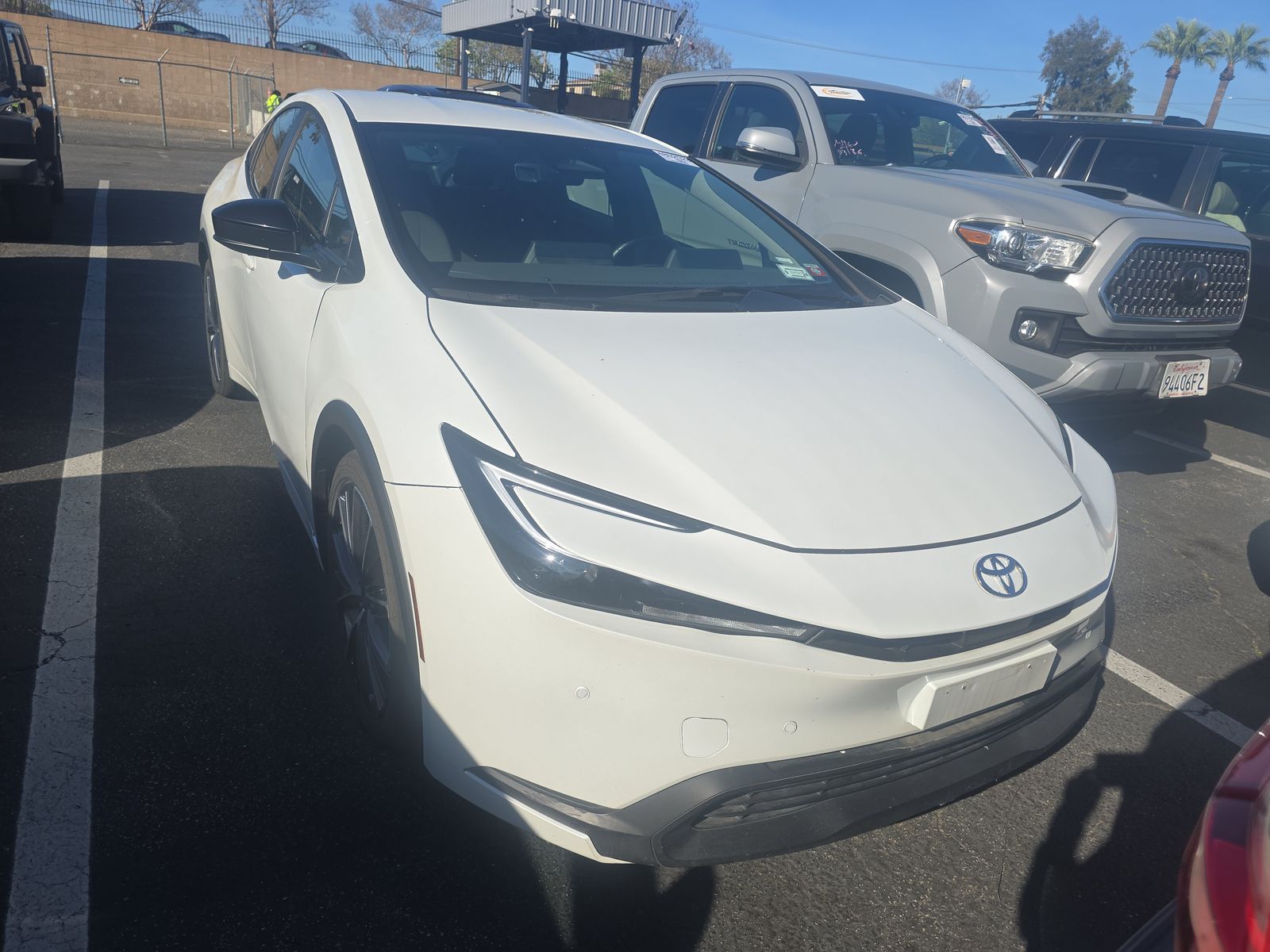Toyota Prius LE снимка Toyota Prius LE