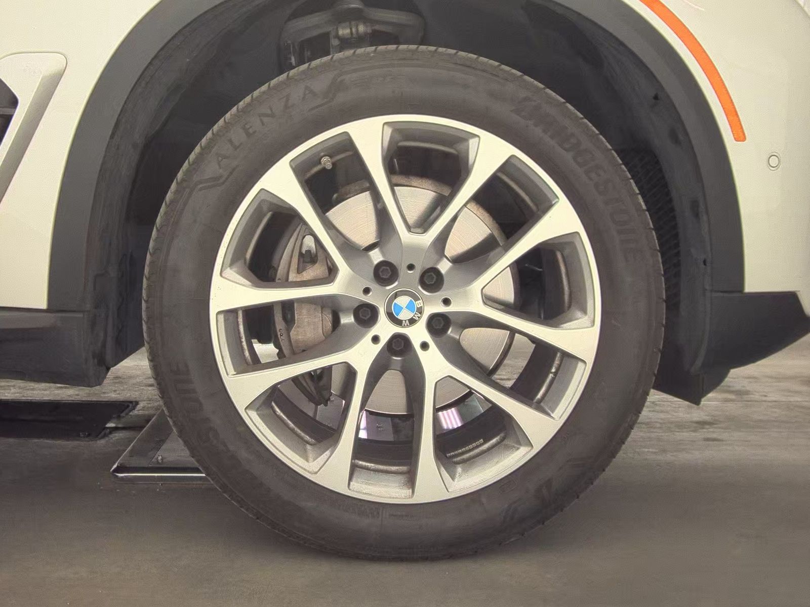 2026 BMW X5 sDrive40i RWD