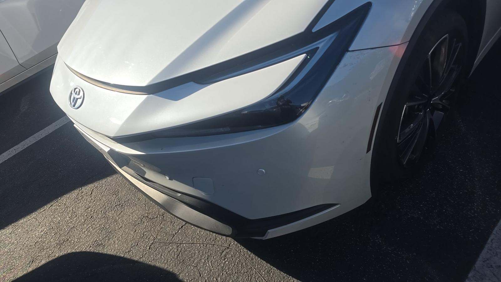 Toyota Prius LE снимка Toyota Prius LE