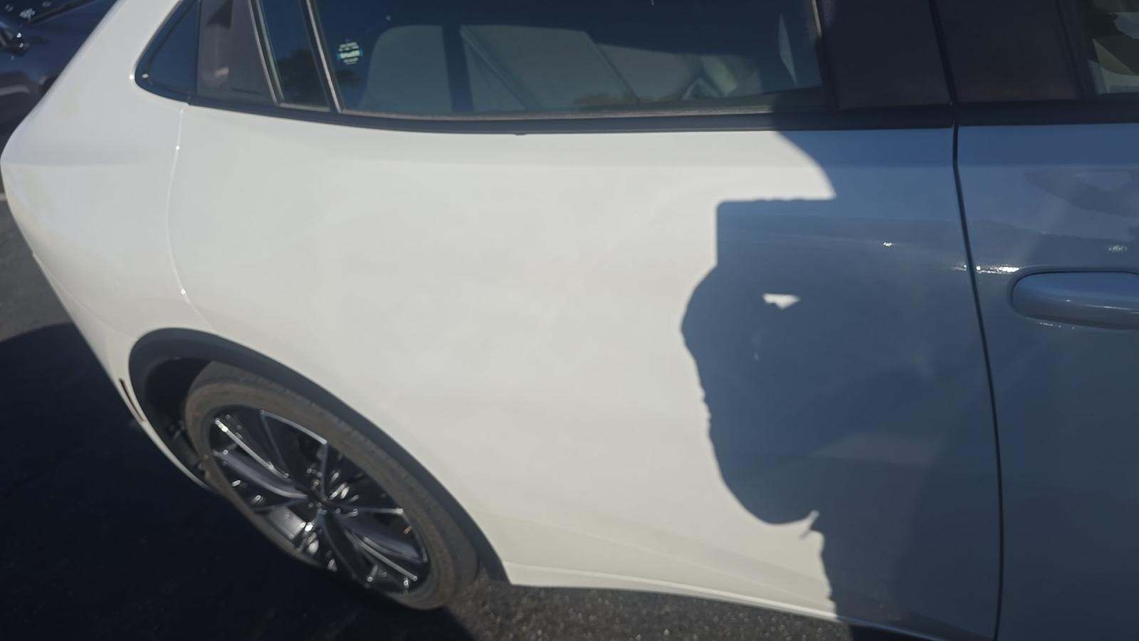 Toyota Prius LE снимка Toyota Prius LE