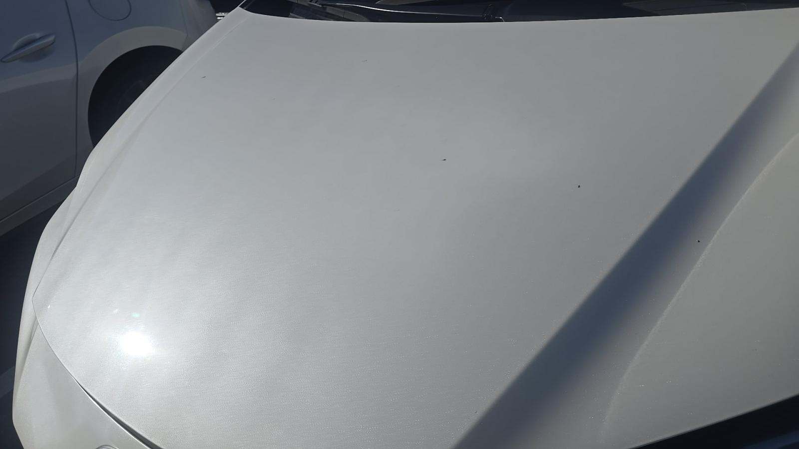 Toyota Prius LE снимка Toyota Prius LE