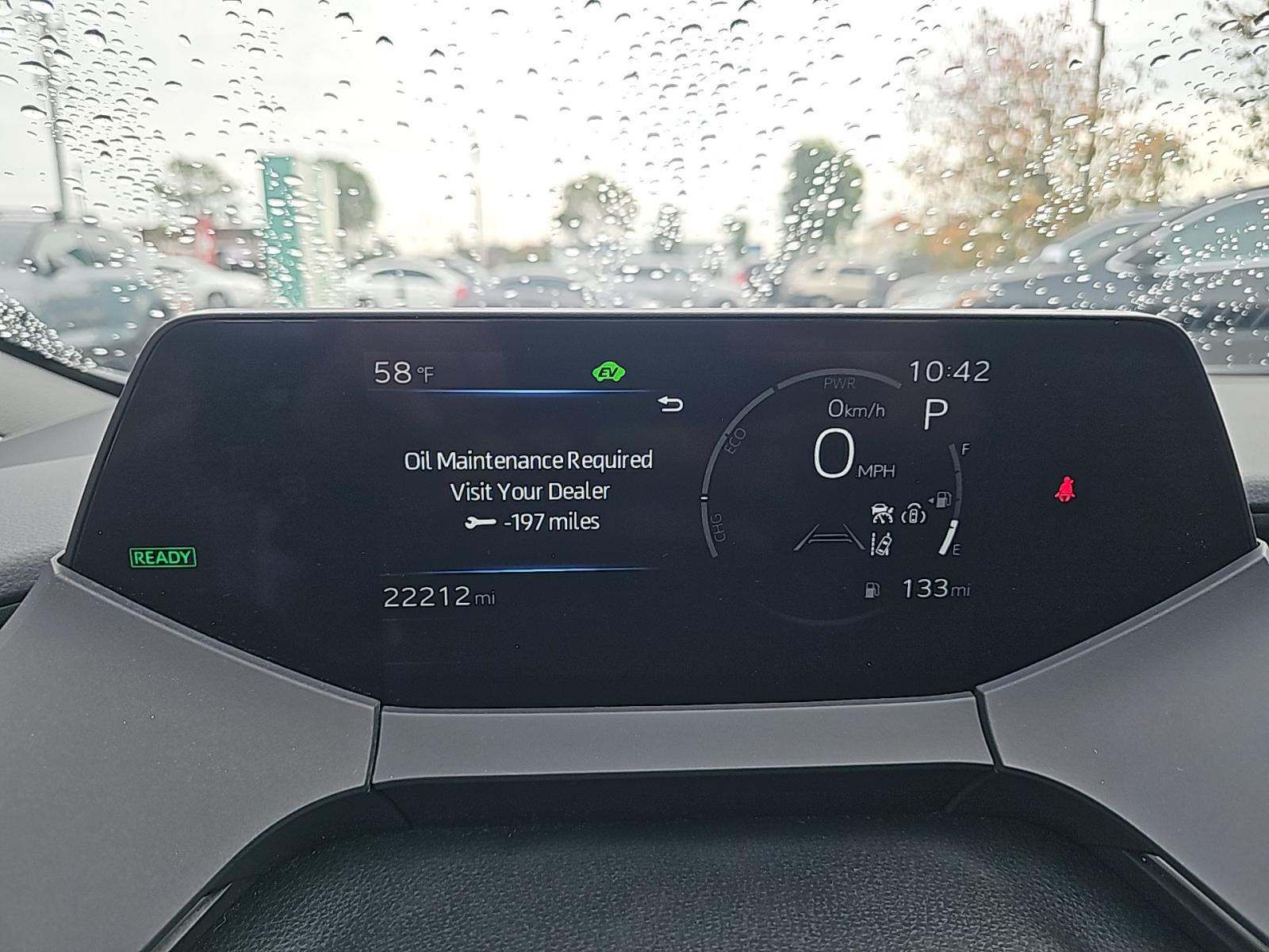 Toyota Prius XLE снимка Toyota Prius XLE