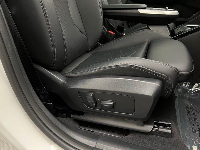 2025 BMW X2 xDrive28i AWD