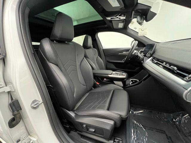 2025 BMW X2 xDrive28i AWD