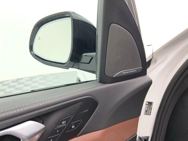 2025 BMW X5 xDrive40i AWD