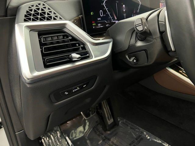 2025 BMW X5 xDrive40i AWD