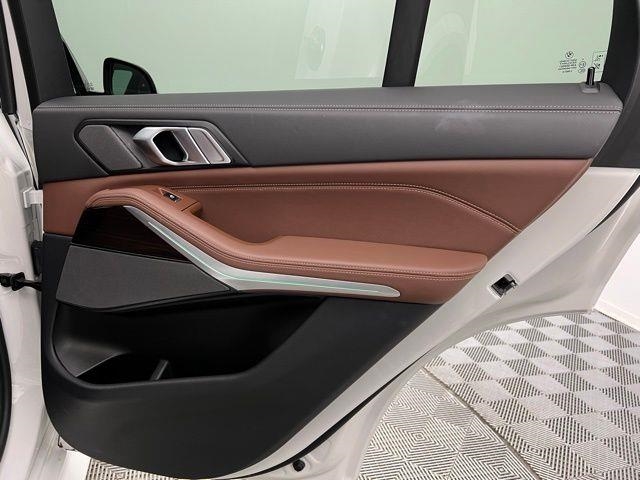 2025 BMW X5 xDrive40i AWD