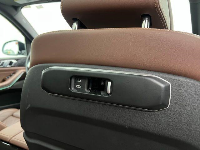 2025 BMW X5 xDrive40i AWD