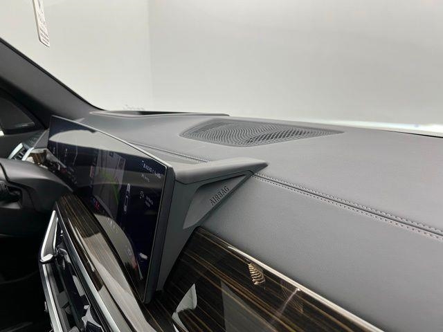 2025 BMW X5 xDrive40i AWD