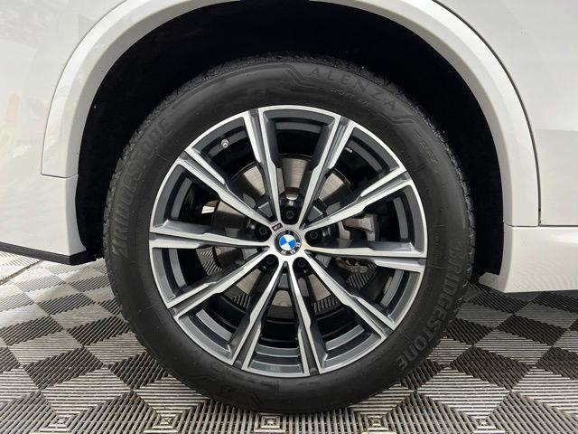 2025 BMW X5 xDrive40i AWD