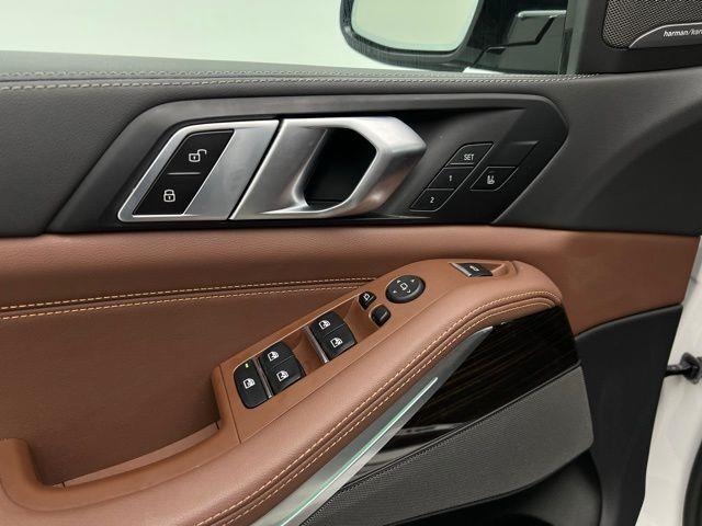 2025 BMW X5 xDrive40i AWD