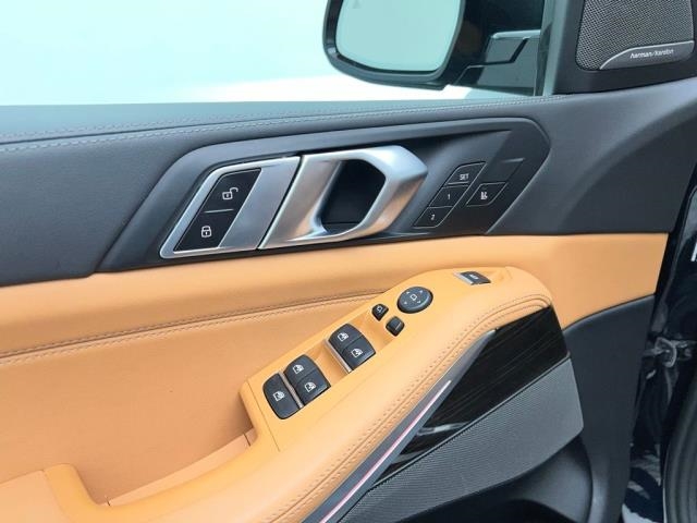 2025 BMW X5 xDrive40i AWD