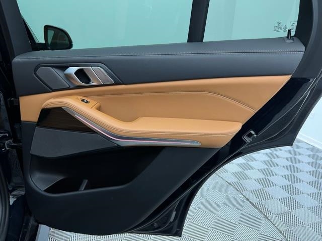 2025 BMW X5 xDrive40i AWD