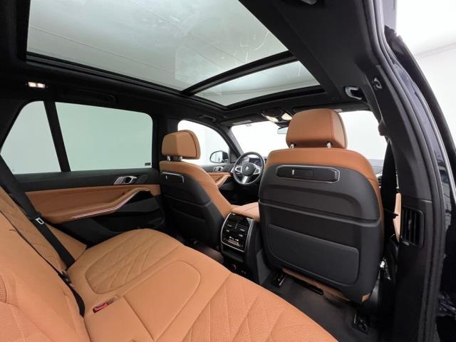 2025 BMW X5 xDrive40i AWD