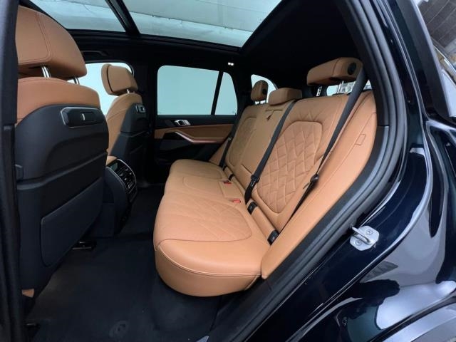 2025 BMW X5 xDrive40i AWD