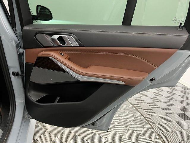 2025 BMW X5 xDrive40i AWD