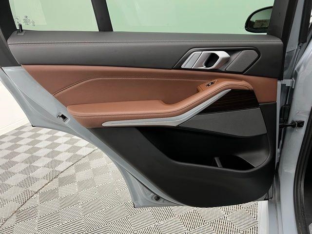 2025 BMW X5 xDrive40i AWD