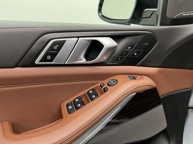 2025 BMW X5 xDrive40i AWD