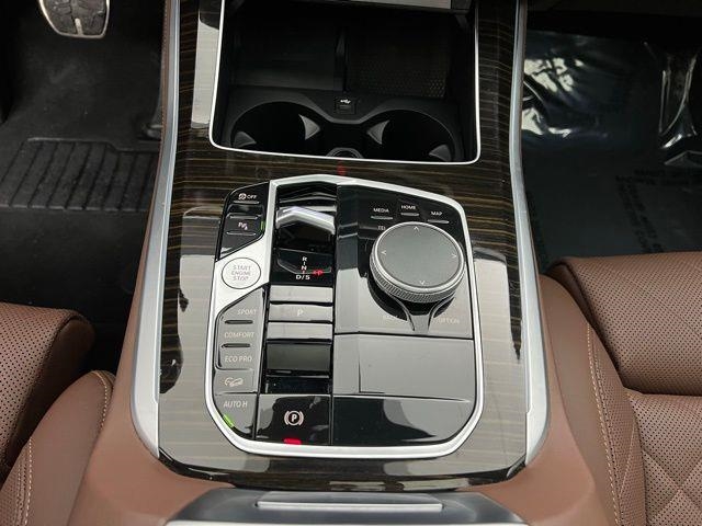 2025 BMW X5 xDrive40i AWD