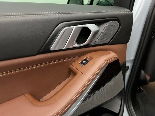 2025 BMW X5 xDrive40i AWD