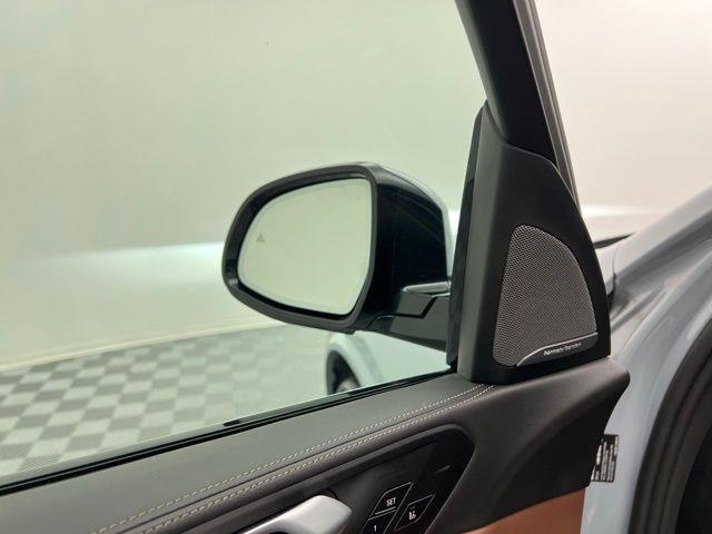 2025 BMW X5 xDrive40i AWD