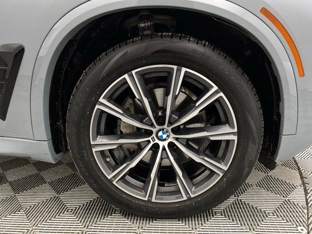 2025 BMW X5 xDrive40i AWD
