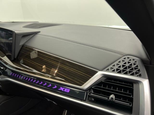 2025 BMW X6 xDrive40i AWD