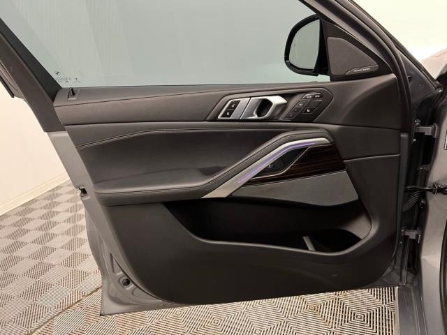 2025 BMW X6 xDrive40i AWD