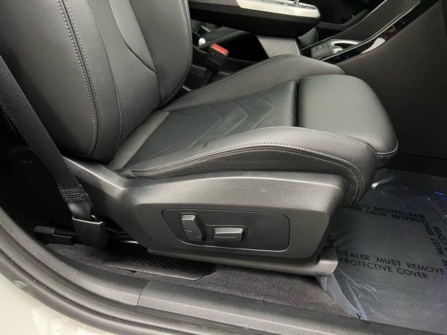 2025 BMW X2 xDrive28i AWD