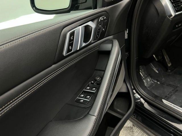 2025 BMW X6 xDrive40i AWD