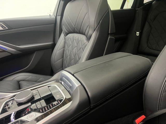 2025 BMW X6 xDrive40i AWD